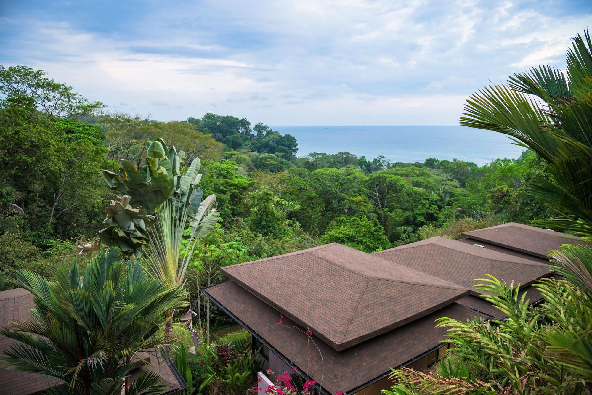 אוביטה Tiki Villas Rainforest Lodge & Spa מראה חיצוני תמונה