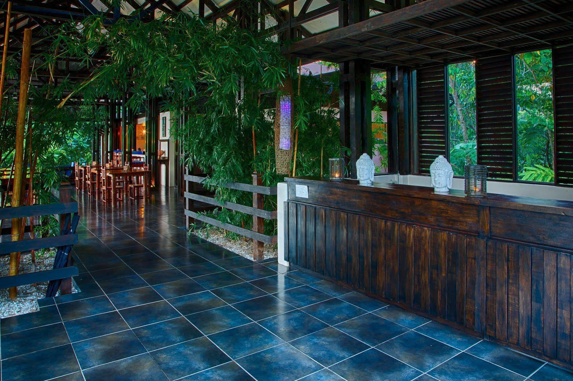 אוביטה Tiki Villas Rainforest Lodge & Spa מראה חיצוני תמונה